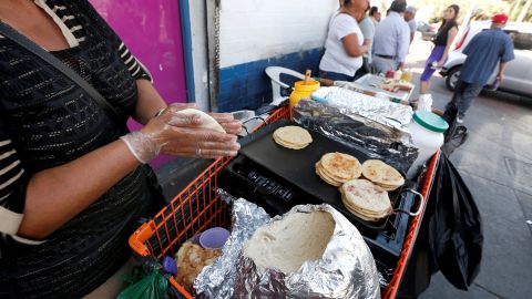 Vendedores ambulantes en parques de la Ciudad tiene prohibido continuar sus ventas a menos que cuenten con un permiso.