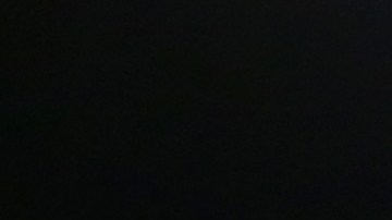 Kenny Bayless le llama la atención a "Canelo" Álvarez en su pelea contra Floyd Mayweather en 2013.