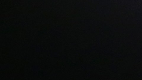 Kenny Bayless le llama la atención a "Canelo" Álvarez en su pelea contra Floyd Mayweather en 2013.