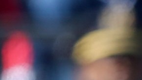 Alex Rodríguez batea un sencillo en laz quinta entrada en su regreso a Yankee Stadium.