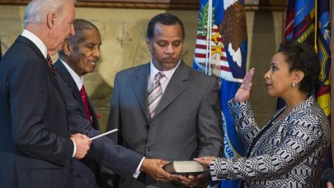 Loretta Lynch, la primera procuradora afroamericana de EEUU.