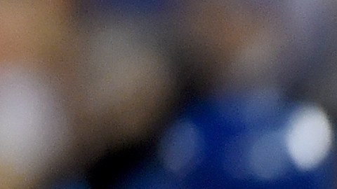 Madison Bumgarner, de los Gigantes, reaccion tras el cuadrangular de Alex Guerrero, de los Dodgers, para empatar el juego en ese momento.