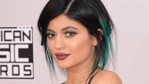 Muchas son las personas que desearían tener los labios de Kylie Jenner.