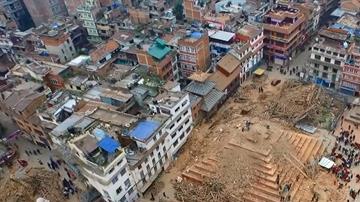 Nepal cuenta a sus muertos, tras sismo.