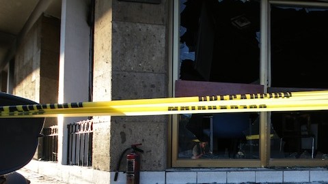 Sucursal de Banamex quemada en Jalisco.