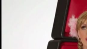 Hasta se vistió con el uniforme escolar del video de "Baby one more time".