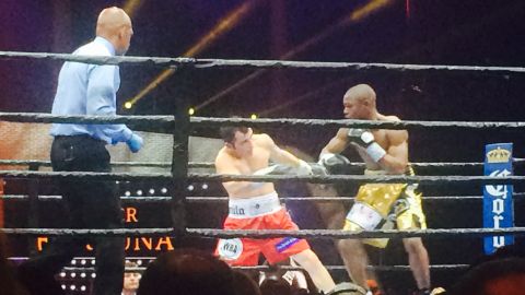 Javier Fortuna (dcha) fue más agresivo que Bryan Vásquez.