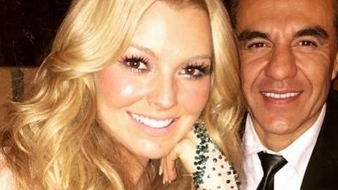 A De Sousa, también se le ha vinculado sentimentalmente y recientemente con su exnovio Julián Gil.