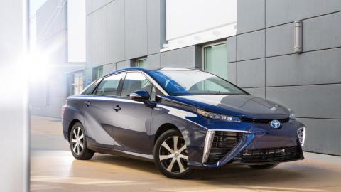 toyota mirai