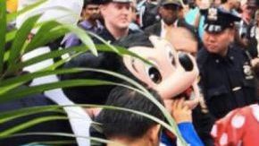 La pelea de Minnie Mouse y Hello Kitty ocurrió por una disputa de propinas.