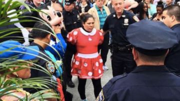 La pelea de Minnie Mouse y Hello Kitty ocurrió por una disputa de propinas.