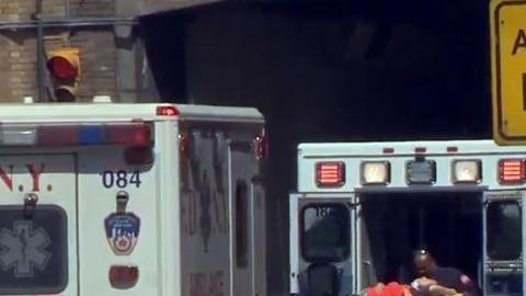 Ninguno de los niños en uno de los autobuses resultó herido.
