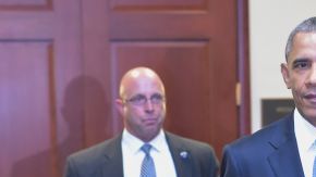 obama-en-una-visita-al_655x438