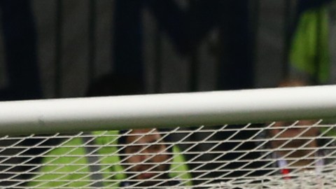 Messi ya corría a gritar su gol, pero Ospina de manera providencial metió su mano y realizó el paradón de la Copa América.