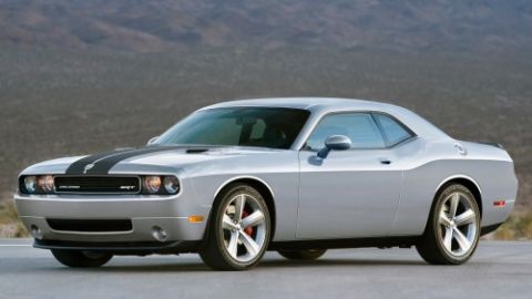 dodge challenger 2010