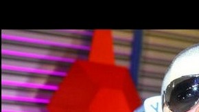 “El Komander” es otro de los cantantes gruperos más populares del momento.
