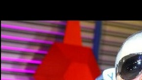 “El Komander” es otro de los cantantes gruperos más populares del momento.