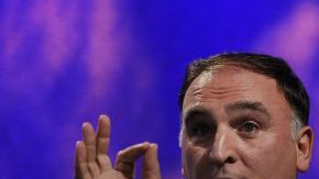 Fue premiado como ejemplo de contribución al país por Obama