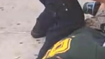 Eric Garner murió cuando un policía le aplicó una llave de estrangulamiento durante su arresto.