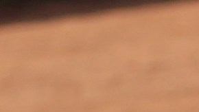 Brian McCann lega al home tras conectar su jonrón.