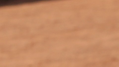 Brian McCann lega al home tras conectar su jonrón.