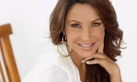 Lorena Rojas se casó en secreto con su novio.