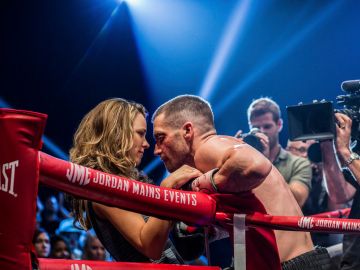 Rachel McAdams y Jake Gyllenhaal en una escena de Southpaw, que se estrena hoy.