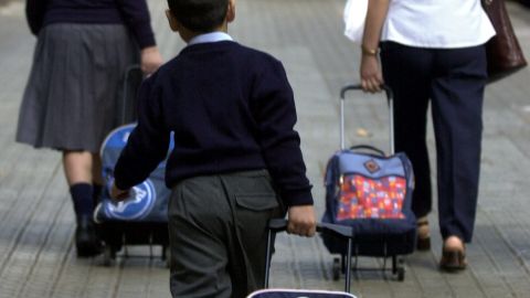 Los niños angelinos regresan a la escuela.