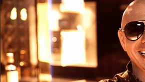 Pitbull comparte lo que piensa de la estrategia de Donald Trump y asegura no estar de acuerdo con esta.