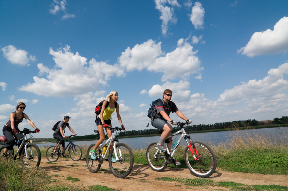 cycling group rides