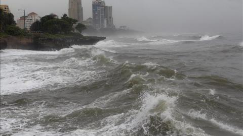 Danny se transforma en el primer huracán del Atlántico de 2015
Danny se fortaleció en su ruta hacia las Antillas menores y se convirtió en un ciclón de categoría uno, la mínima en la escala de intensidad Saffir-Simpson, de un máximo de cinco, indicó el Centro Nacional de Huracanes (CNH), con sede en Miami (EE.UU.).