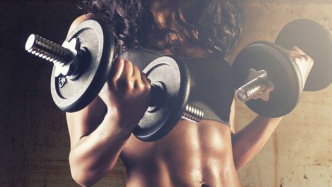 mujer gimnasio