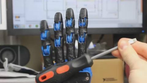 mano robotica