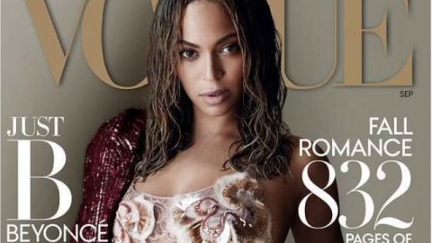 Beyoncé posó con un vestido exclusivo de Marc Jobs.