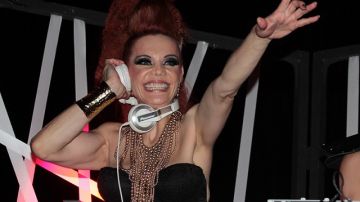 Carmen Campuzano debutó como DJ en Monterrey pero solo ante 100 personas en un antro.