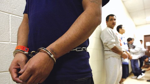 Según la  Oficina Ejecutiva de Revisión de Casos de Inmigración, se están reprogramando las fechas para deportables.