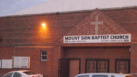 El programa  para el perdón de multas y delitos menores, patrocinado por la oficina del Fiscal de Distrito Charles J. Hynes, se llevará a cabo hoy a partir de las 9:00 am  en la iglesia "The Monte Sion Baptist Church", ubicada en 365 Avenida Ralph en Brooklyn.