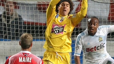 Guillermo Ochoa fue titular ayer en la victoria del Ajaccio.