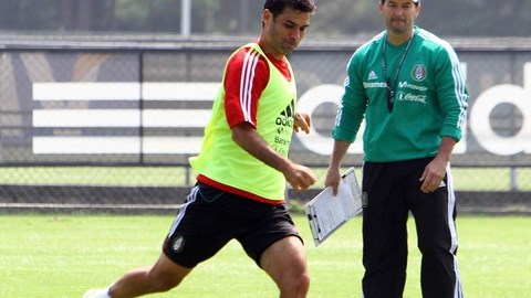 Al 'Chepo' de la Torre no le tembló el pulso para dejar fuera del Tri a Rafael Márquez por mala conducta.