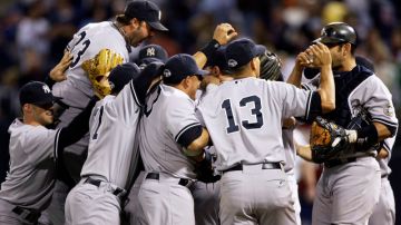 La gente sigue viendo a los Yankees entre los favoritos para llegar a playoffs en el 2012.