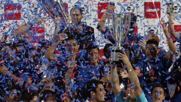 La Universidad de Chile festeja el campeonato de Liga obtenido ayer ante Cobreloa  y ya muchos dicen que es la mejor 'U' de la historia.