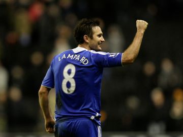 Frank Lampard celebra tras marcar el tanto de la victoria del Chelsea 2-1 ante el Wolverhampton.