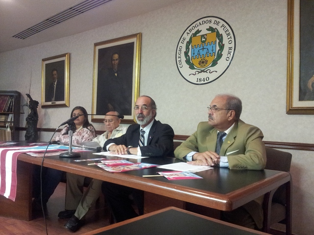 Eduardo Villanueva presidió la conferencia de prensa para exigir la liberación de Oscar López Rivera.