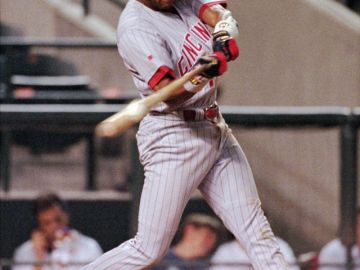 Barry Larkin, ex toletero de los Rojos de Cincinnati, uno de los favoritos para ser elegidos para el Salón de la Fama del béisbol.