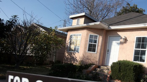 Dan nueva oportunidad de ayuda a quienes fueron afectados económicamente durante la crisis inmobiliaria.