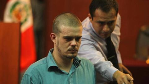 El holandés Joran Van der Sloot durante la audiencia de ayer en un juzgado de Lima, en el Perú.