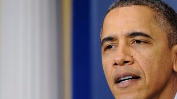 Barack Obama ante prensa por recortes de impuestos.