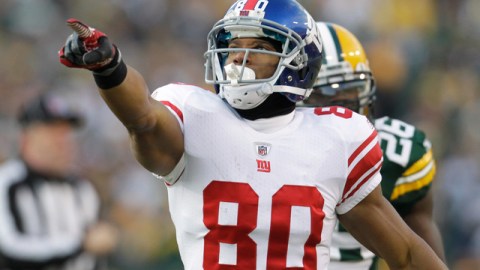 Víctor Cruz se ha convertido en el objetivo de las defensas rivales, que ya ven en el joven receptor una de las armas más letales de los Giants de NY, que buscarán el domingo ante San Francisco su paso al Super Bowl.