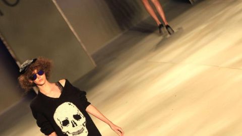 El estilo punk-rock es una de las tendencias que se imponen en esta nueva temporada de primavera y verano.