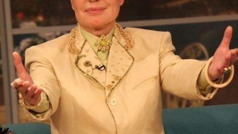 Walter Mercado se recupera y está ansioso por regresar a Puerto Rico.